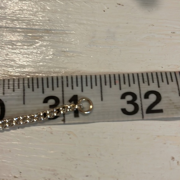 31” gold tone Infinity chain necklace 2” open scrollwork pendant w/8 medallions - Picture 12 of 14